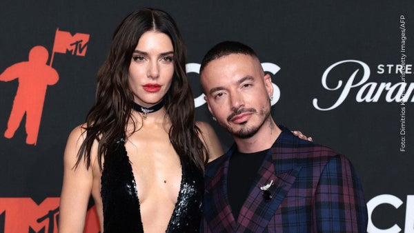 J Balvin reaccionó con celos a sugestiva foto de Valentina Ferrer en redes sociales J Balvin reaccionó con celos a sugestiva foto de Valentina Ferrer en redes sociales