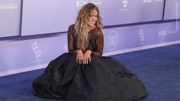Karol G triunfó en los AMAs 2026, pero su look terminó desatando críticas en redes, ¿por qué? Karol G triunfó en los AMAs 2026, pero su look terminó desatando críticas en redes, ¿por qué?