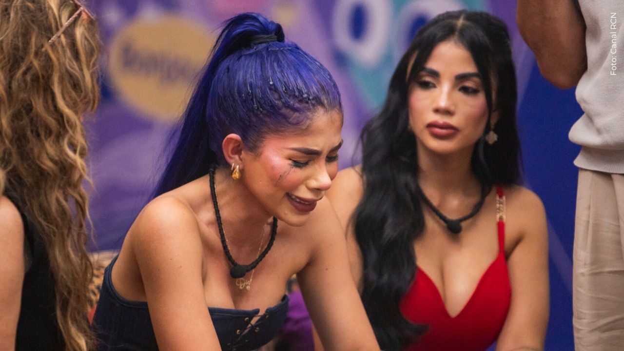 Karina García lanzó mensaje sobre “migajeras” y usuarios lo relacionaron con Alexa Torrex