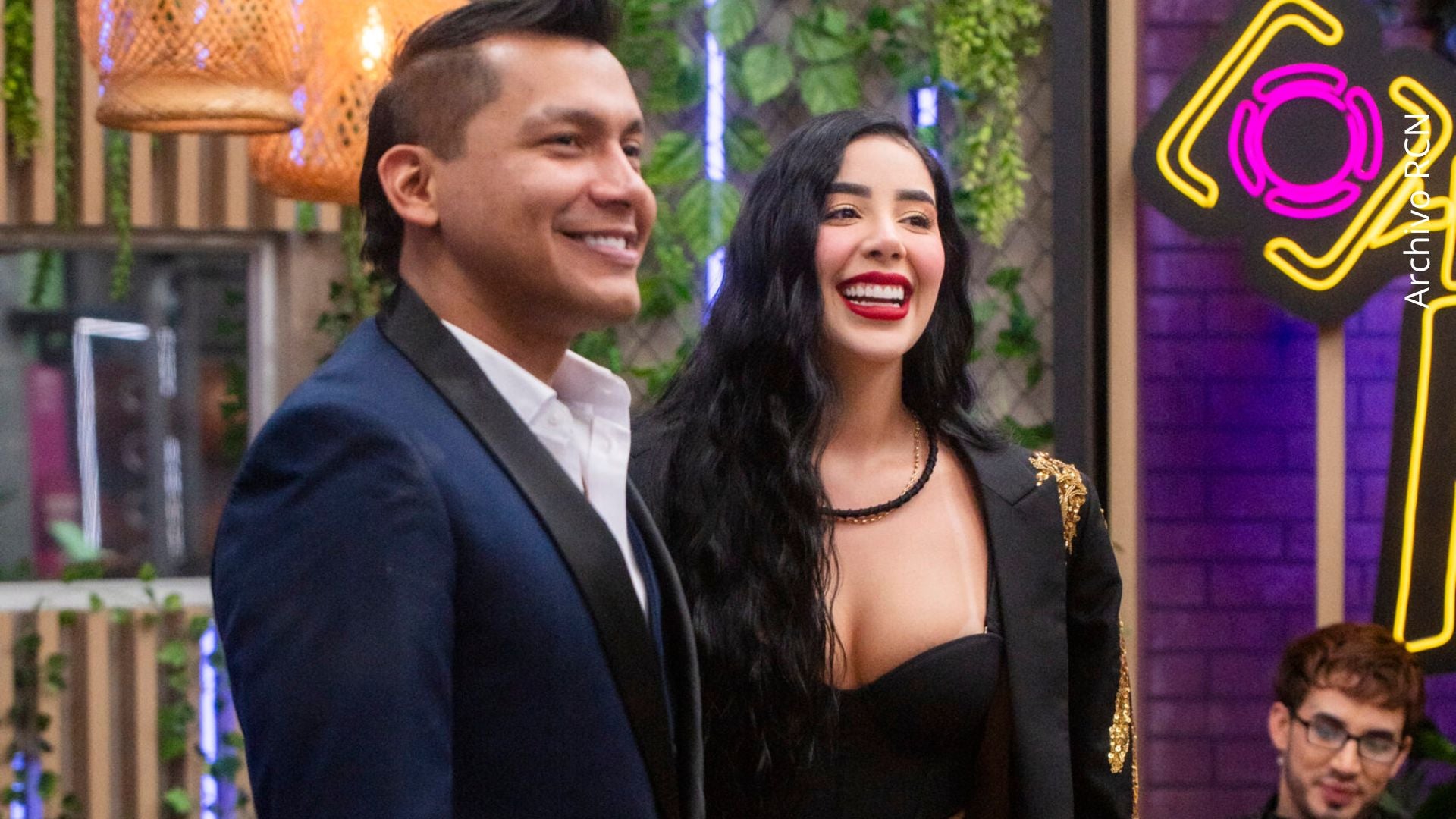 Mariana Zapata desmiente rumores de romance con Juanda Caribe