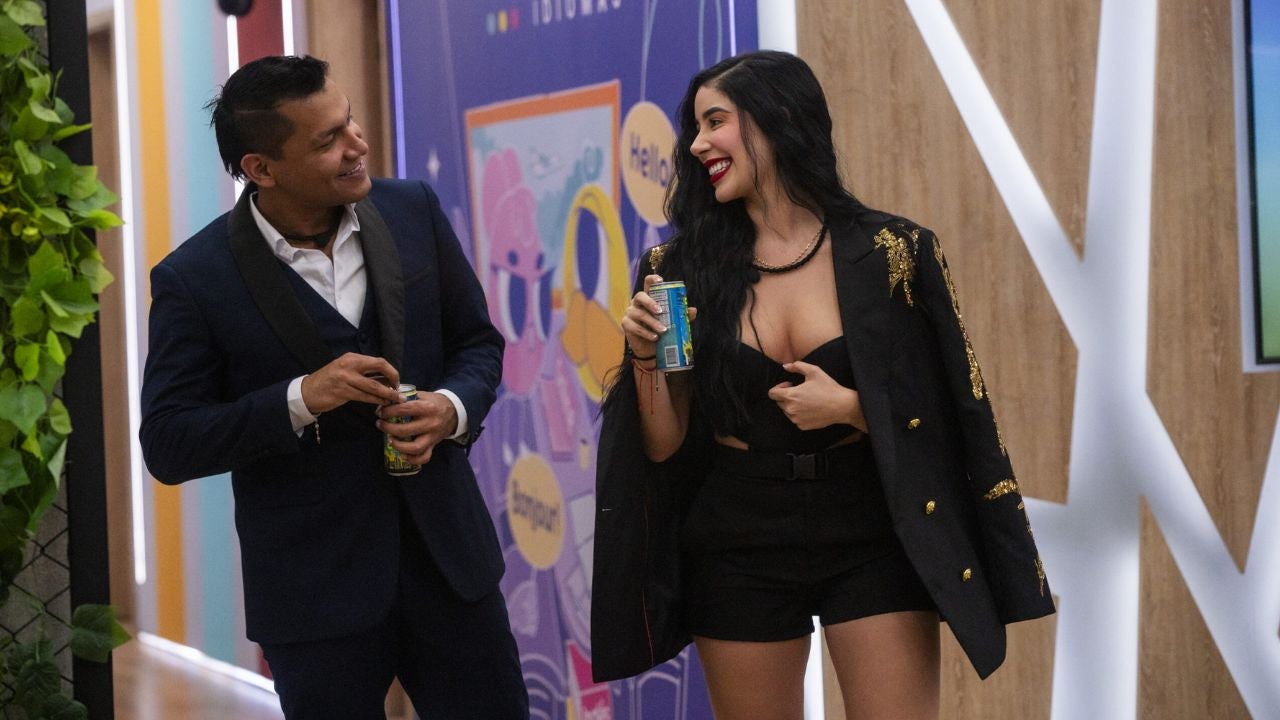Juanda Caribe y Mariana Zapata