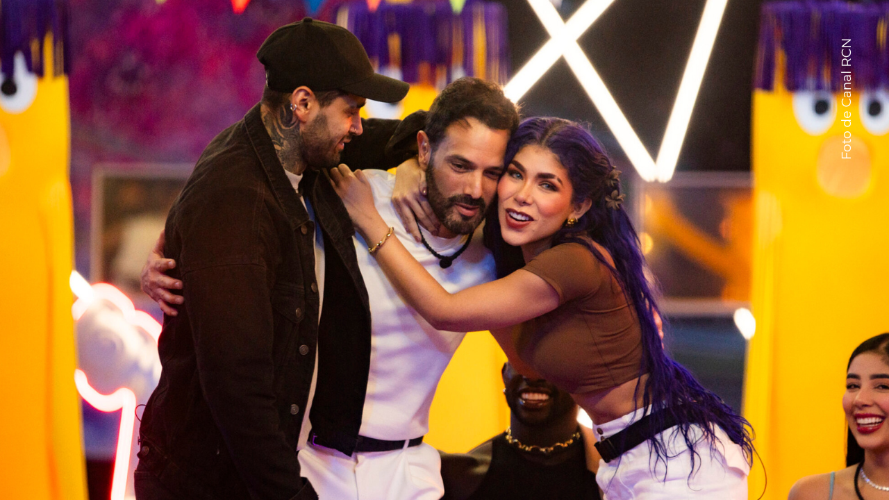 Alexa Torrex, Tebi Bernal y Alejandro Estrada en La casa de los famosos Colombia.