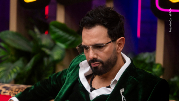 Alejandro Estrada se quebró en plena rueda de prensa: así fue el conmovedor momento Alejandro Estrada se quebró en plena rueda de prensa: así fue el conmovedor momento