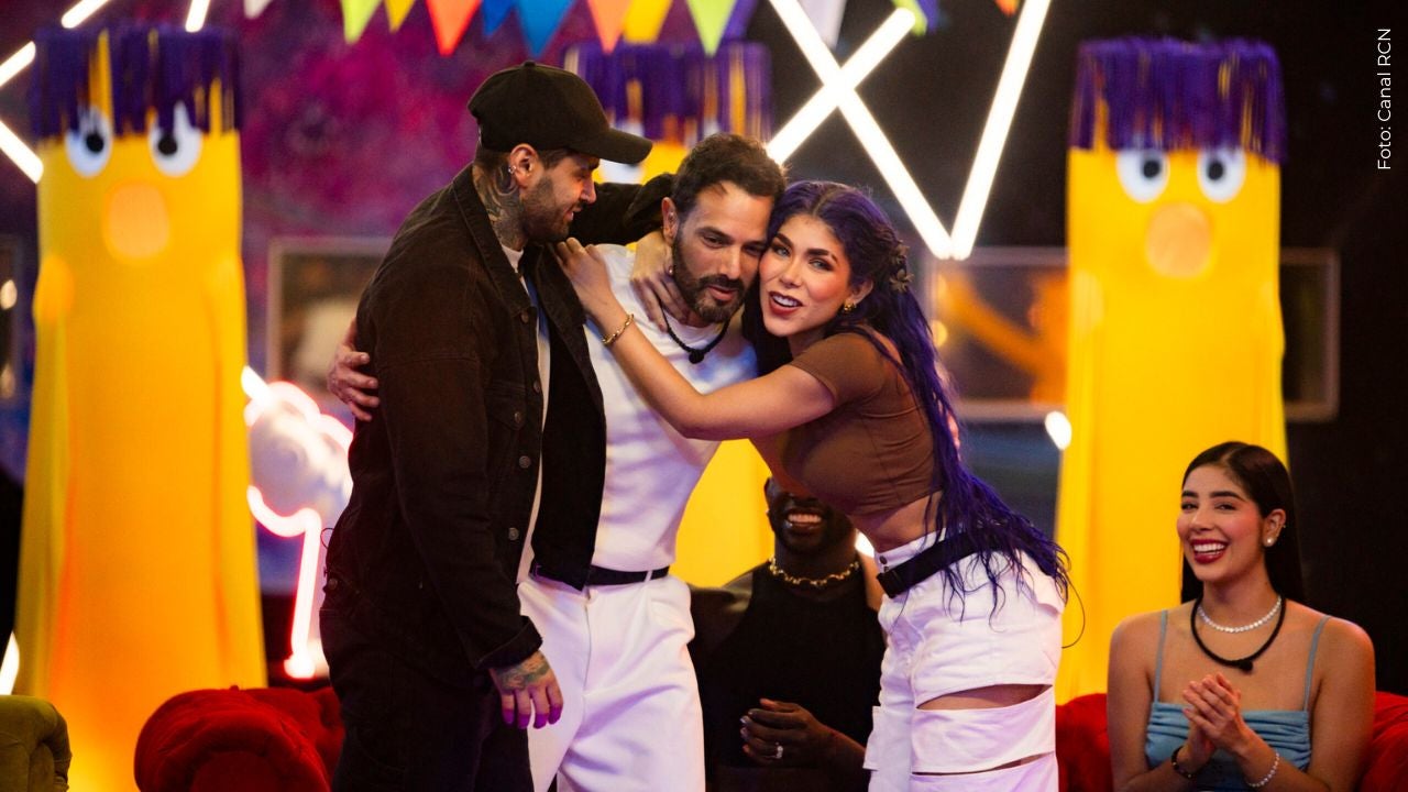 Alexa Torrex dejó de seguir en redes a Alejandro Estrada y Tebi Bernal
