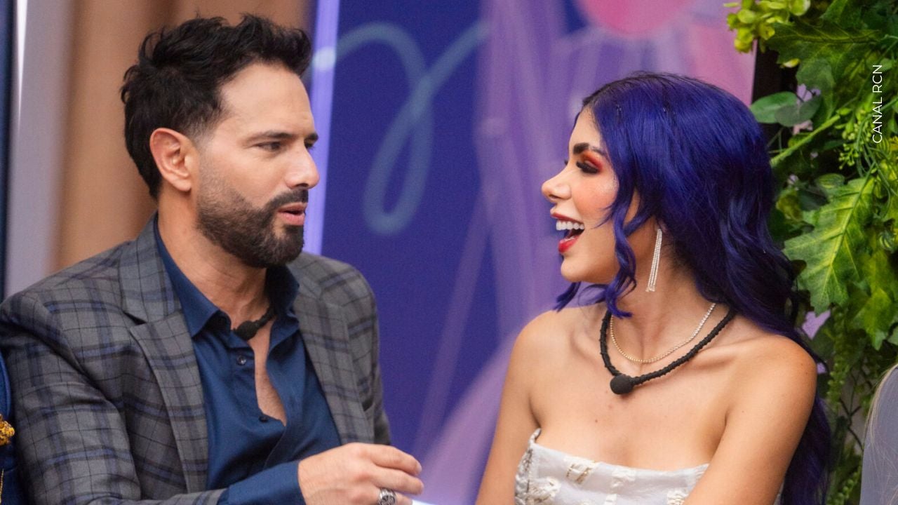 Alexa torrex sobre el equipo de trabajo de alejandro estrada