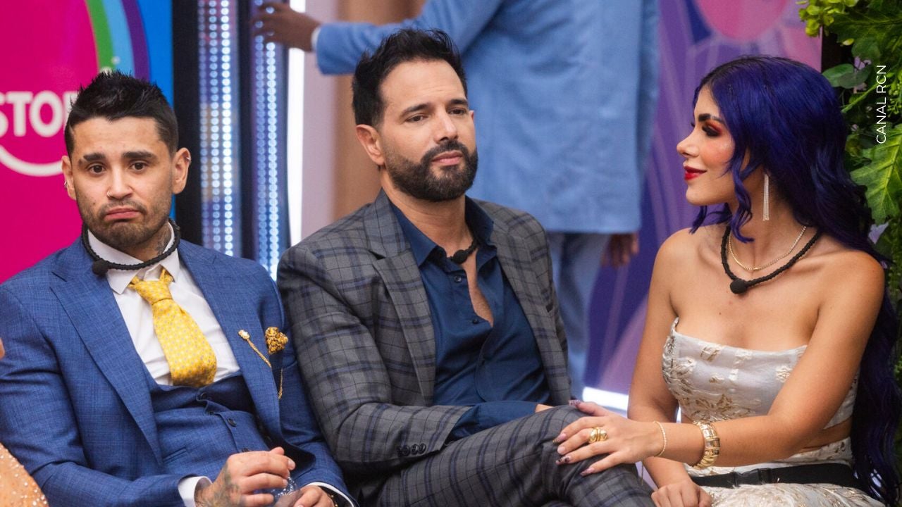 Alejandro Estrada, Tebi Bernal y Alexa Torrex