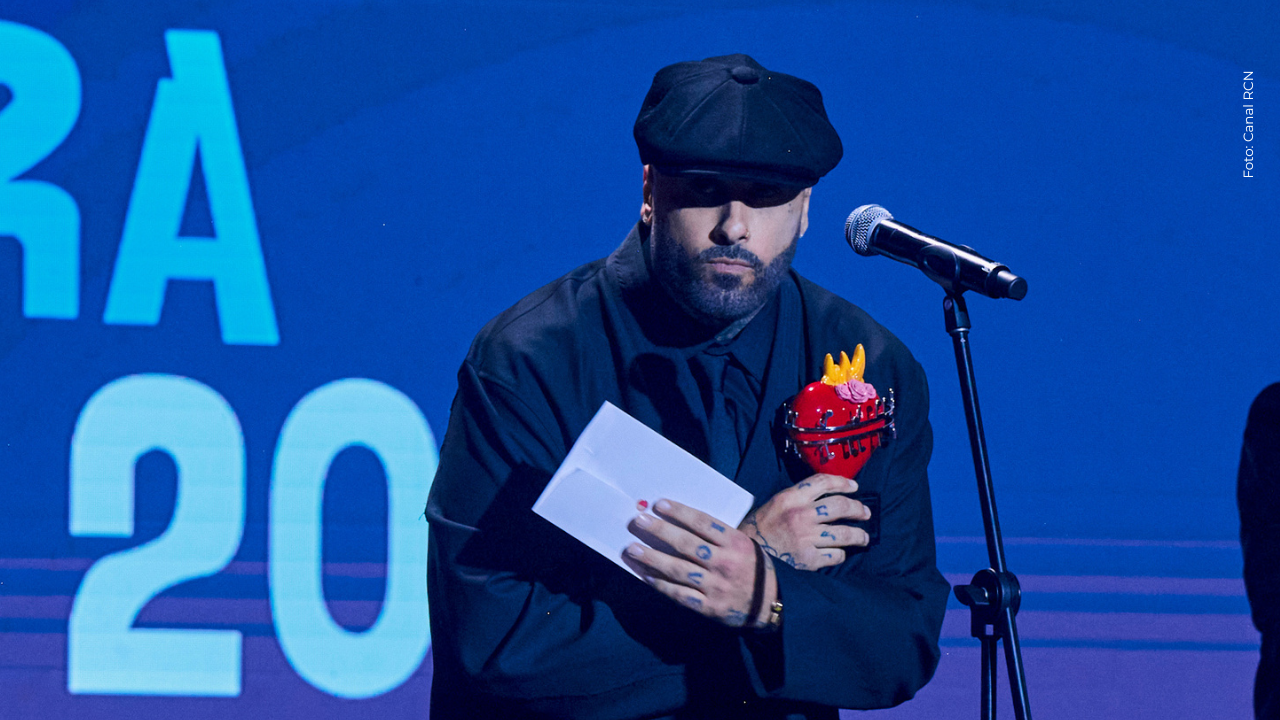 Nicky Jam presumió a su pareja con romántica fotografía: ella es Juana Valentina Varón