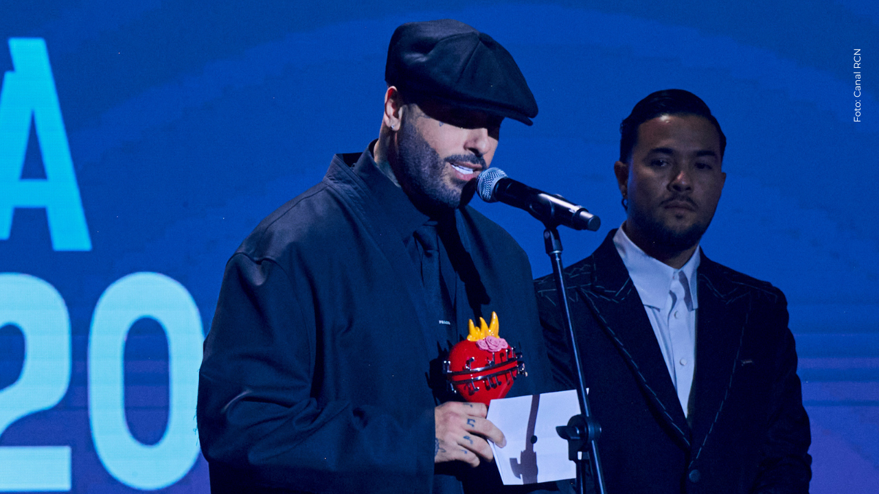 Nicky Jam presumió a su pareja con romántica fotografía: ella es Juana Valentina Varón