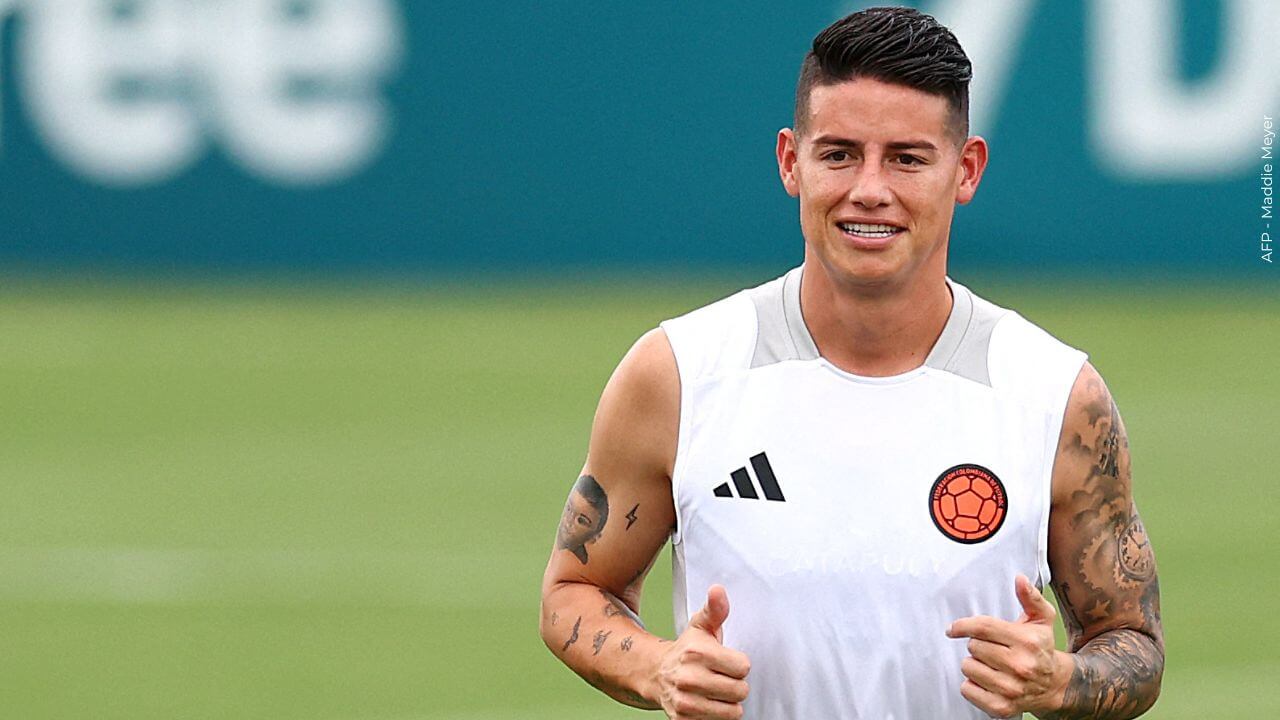 James Rodríguez fue cuesitonado por su actitud en la ceremonia de despedida de la Selección Colombia.