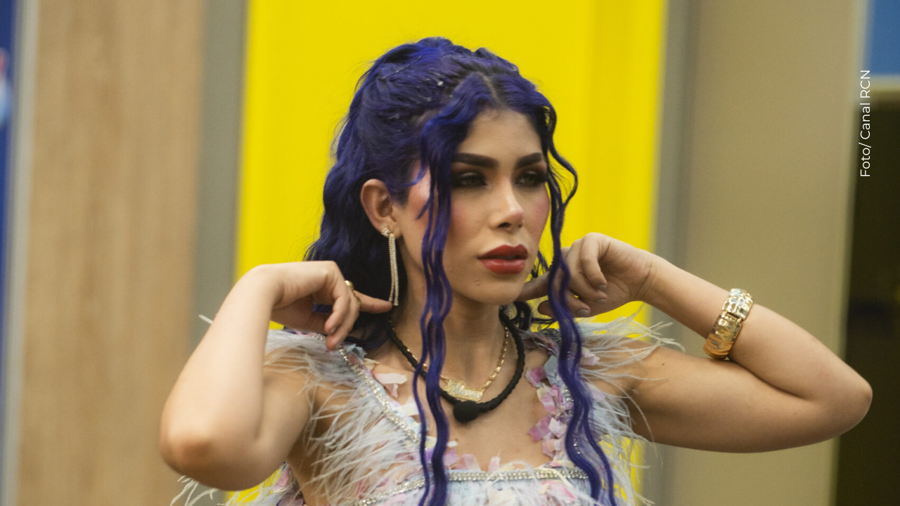 Alexa Torrex protagonizó polémica escena con una influenciadora