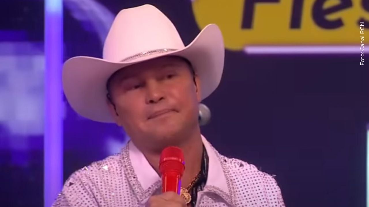 Giovanny Ayala en un concierto.