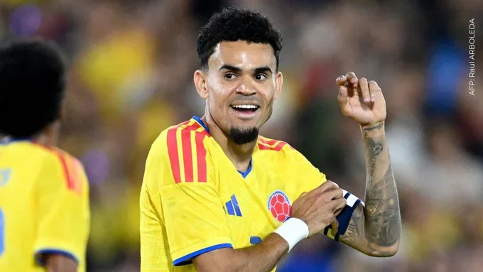 camiseta de colombia contra uzbekistan