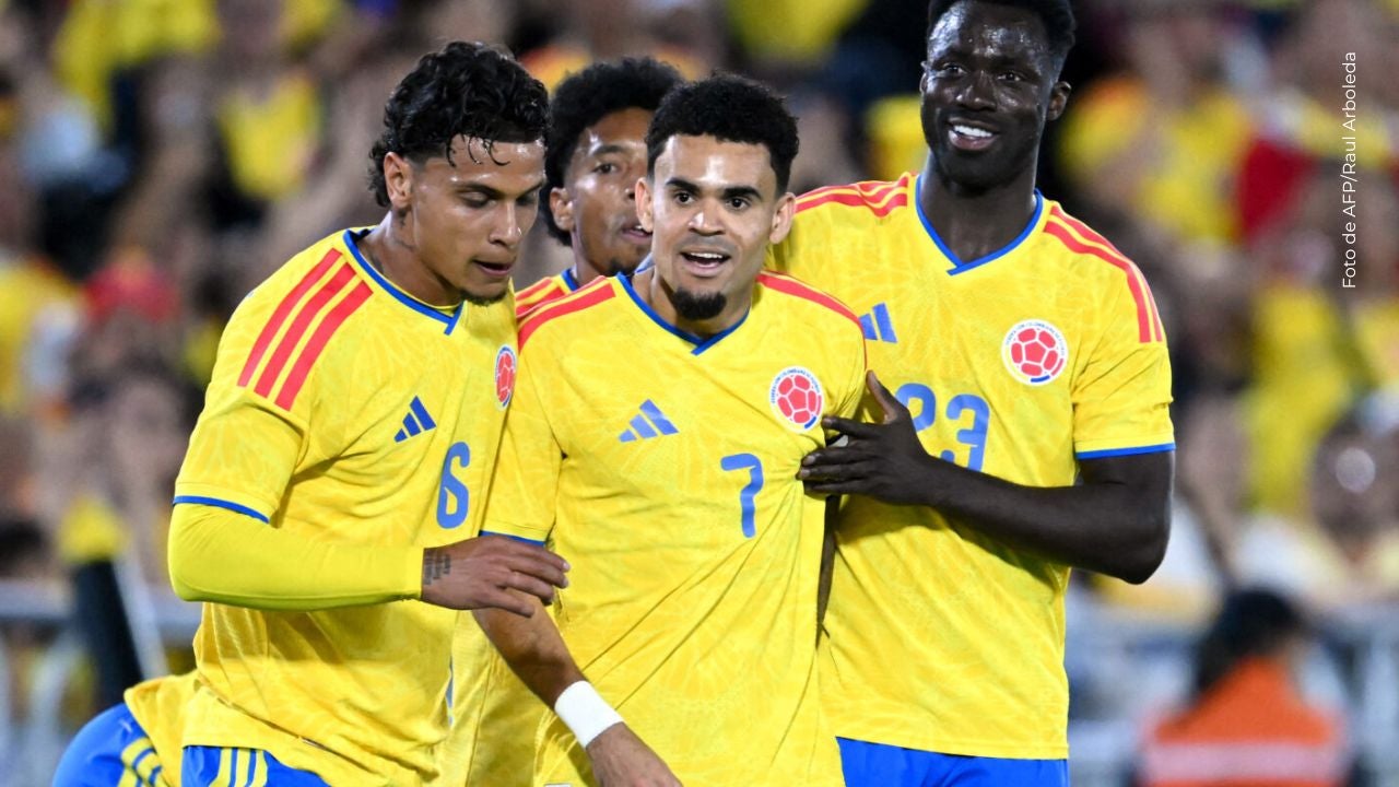Emotivo encuentro entre Lucho Díaz y su papá tras la victoria de Colombia
