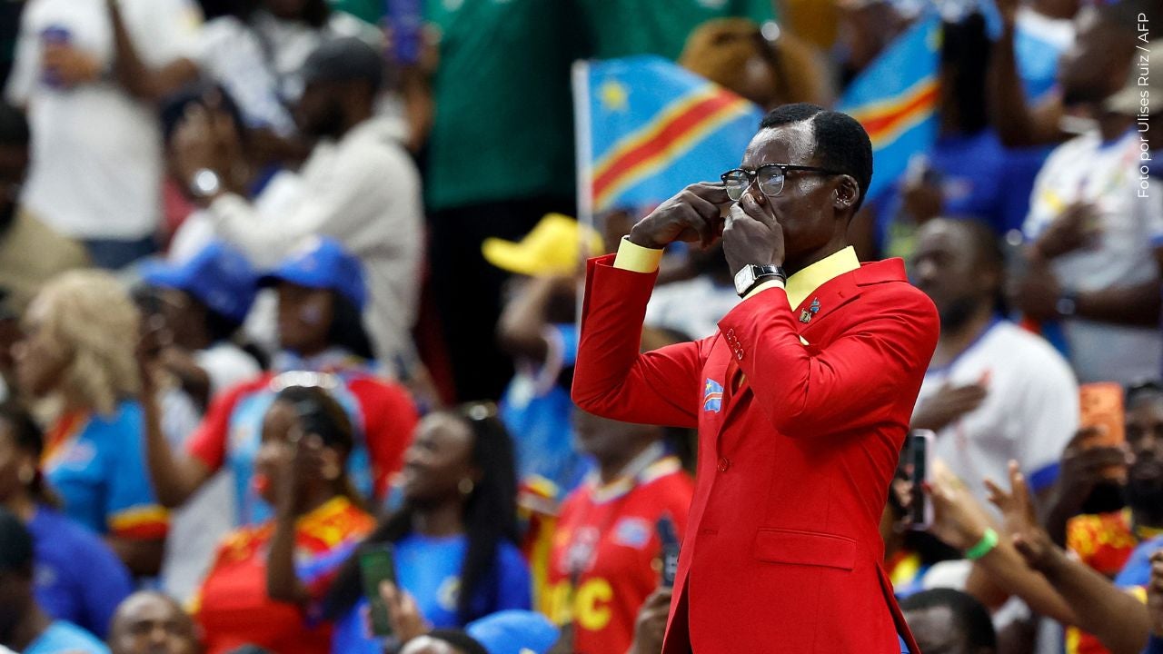 El hincha estatua del Congo llegó al Mundial 2026