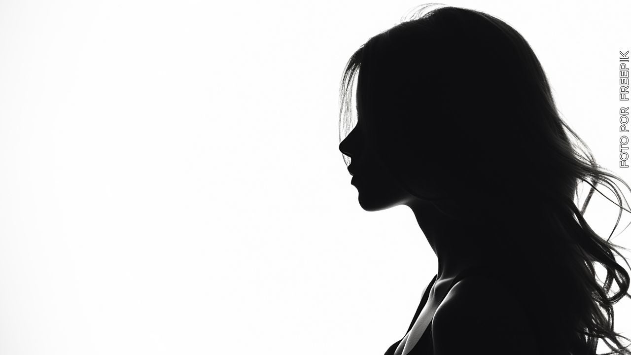 Silueta de mujer.