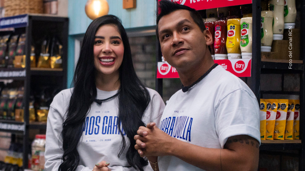Mariana Zapata presumió su figura y Juanda Caribe reaccionó de inmediato: ¿hay romance?