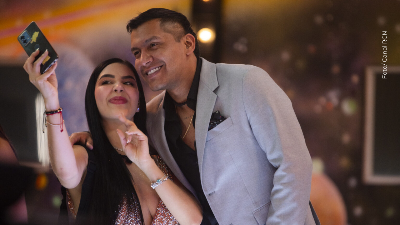 Sale a la luz el video del beso entre Juanda Caribe y Mariana Zapata