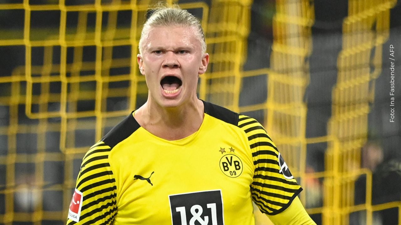 Erling Haaland celebra un gol