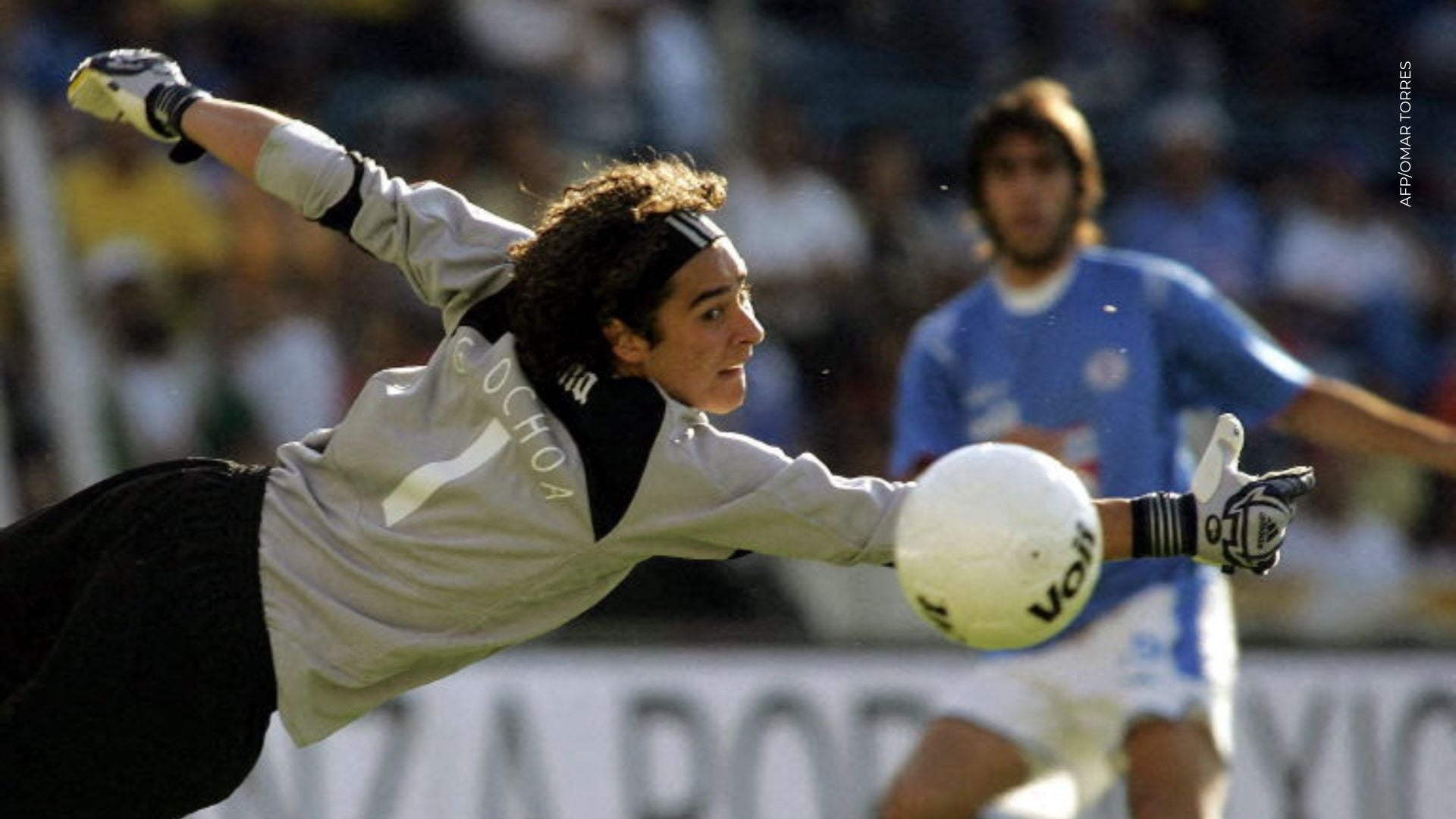 Memo Ochoa trayectoria profesional