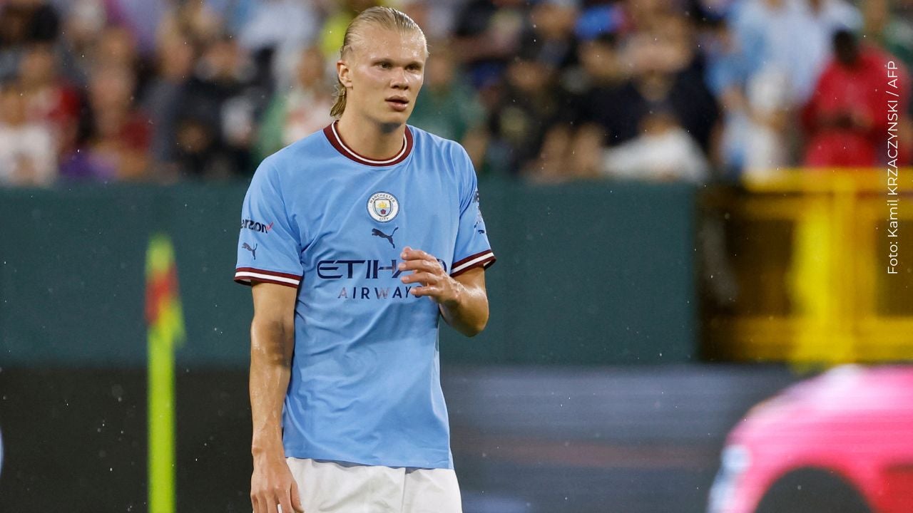 Erling Haaland jugando en el Manchester City