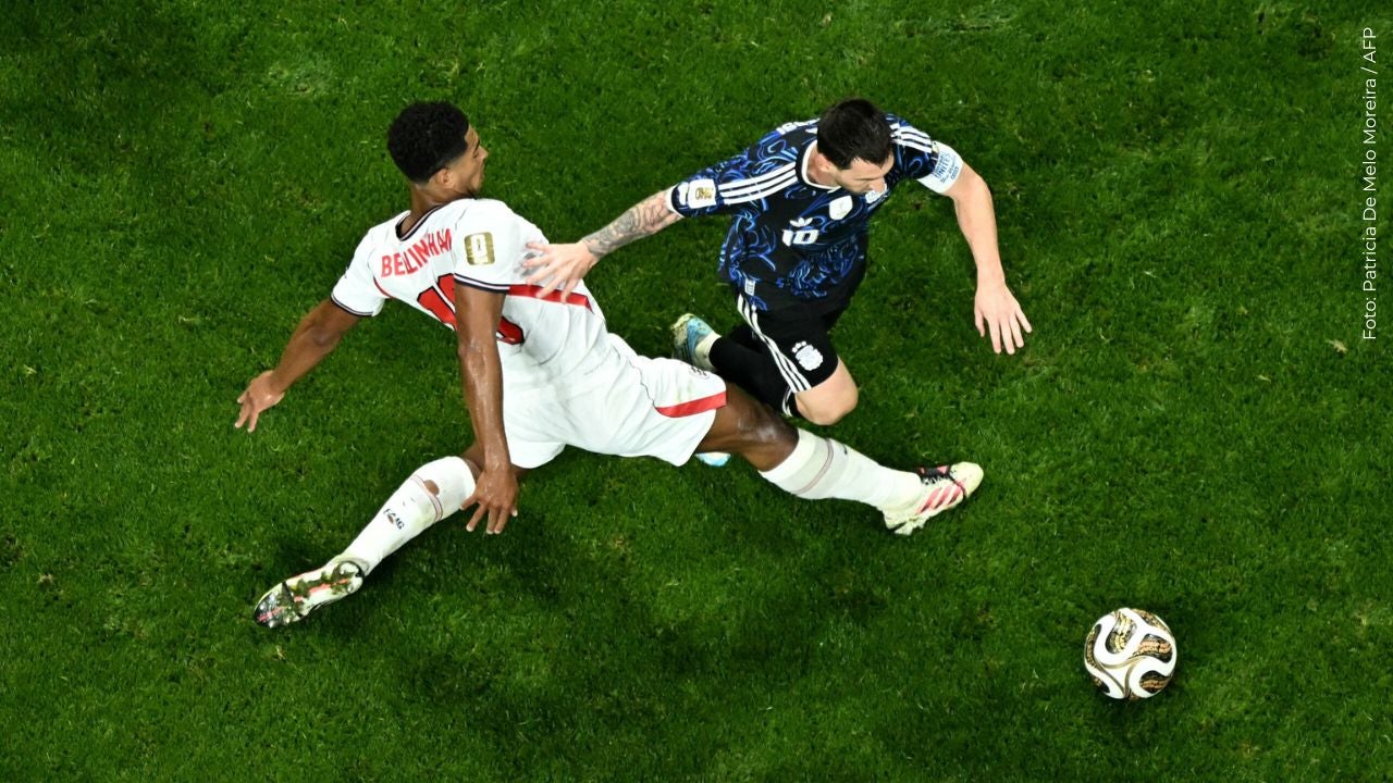 El gesto de Messi que se volvió meme tras su fuerte cruce con Jude Bellingham