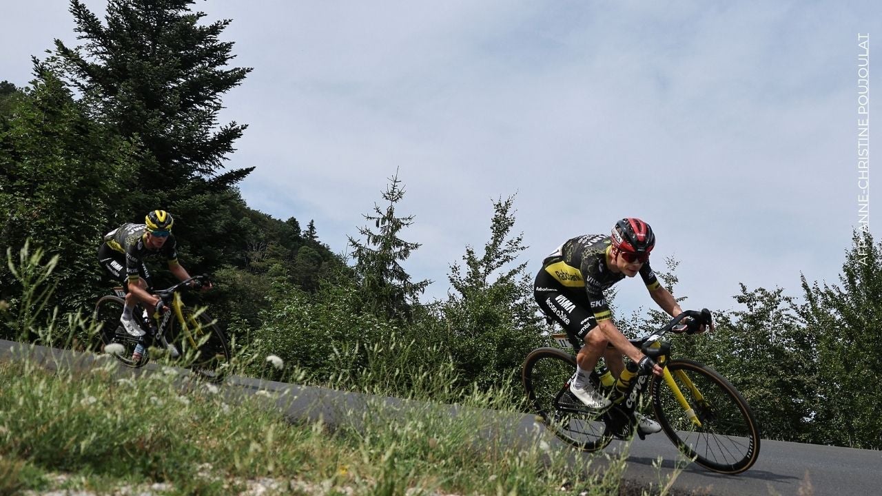 ciclista sufre caida en el tour de francia