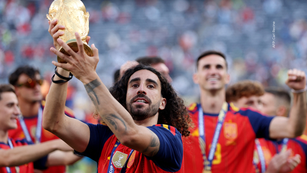 Se hace viral lo que le dijo Cucurella a Messi cuando se tapó la boca en la final del Mundial 2026