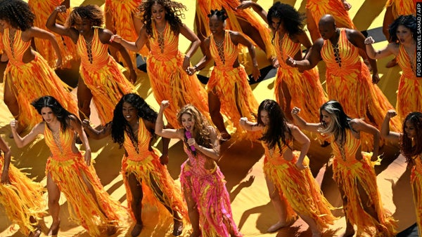 Ella es la hermosa colombiana que brilló junto a Shakira en el Mundial y le dedicó emotivo mensaje Ella es la hermosa colombiana que brilló junto a Shakira en el Mundial y le dedicó emotivo mensaje