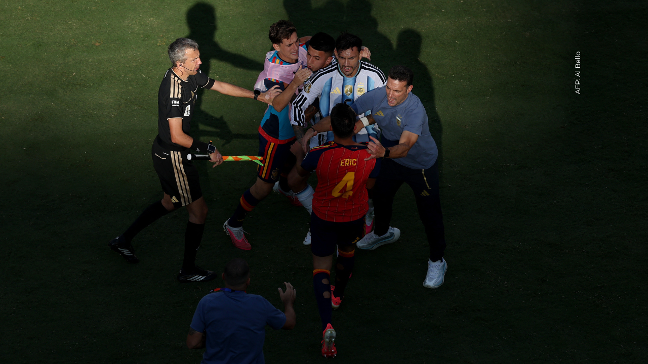 Eric García dejó curioso mensaje que desata opiniones: ¿habló de la infracción de Leandro Paredes?