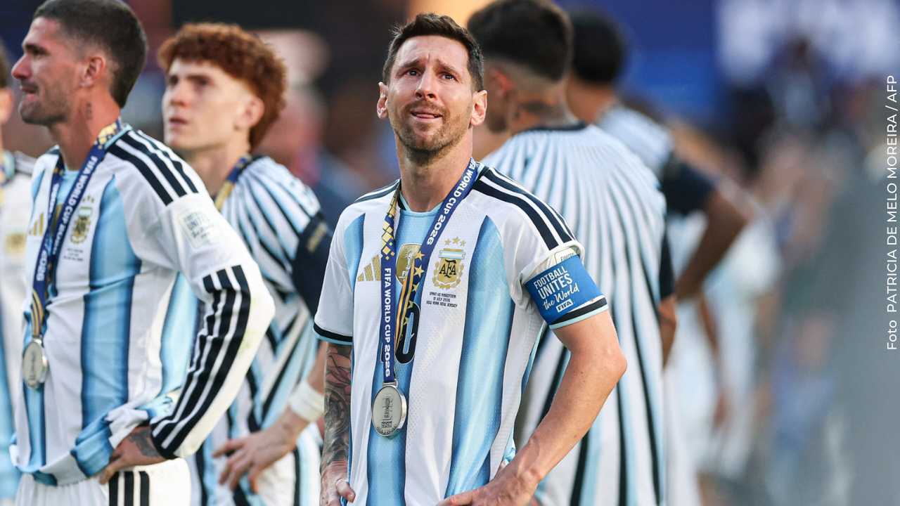 La broma de un piloto español que confundió a hinchas argentinos y se hizo viral tras la final del Mundial