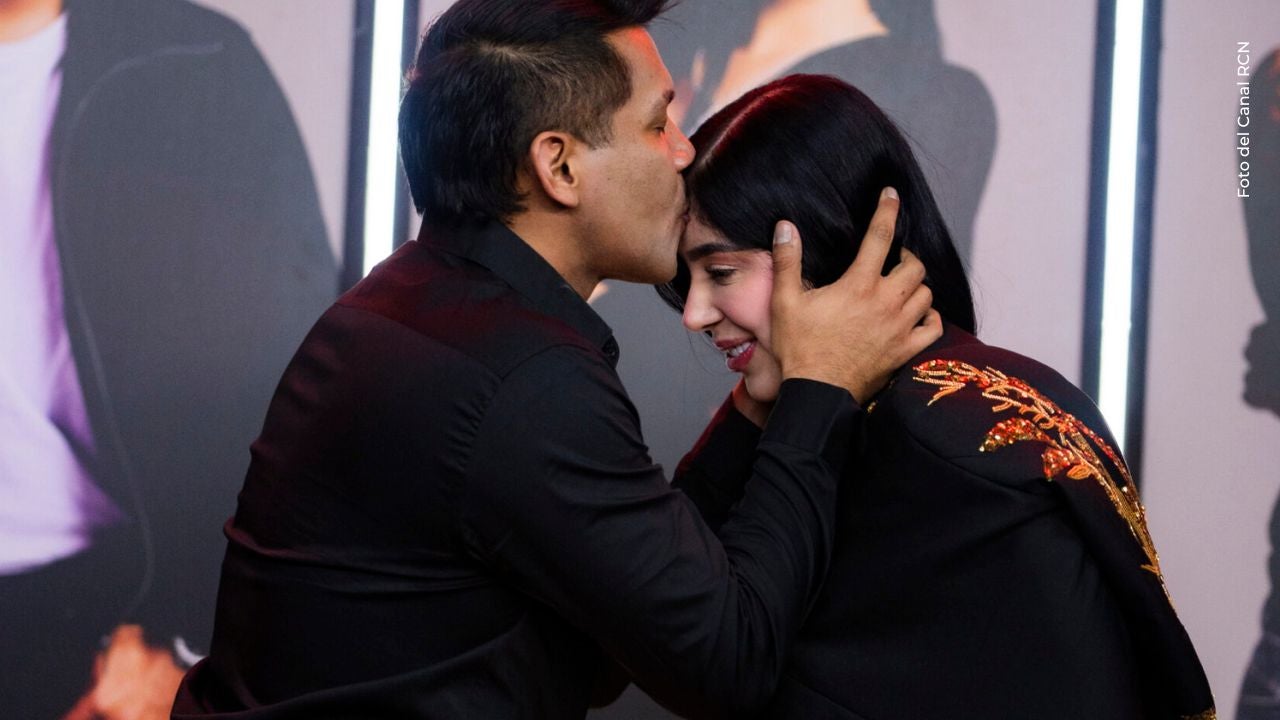 Juanda Caribe y Mariana Zapata sorprendieron a sus seguidores con un romántico momento