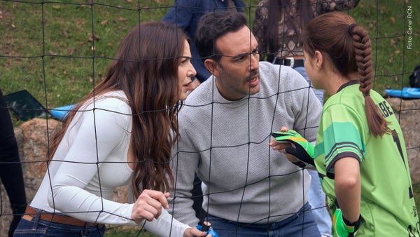Así fue el estreno de Pa' Seguirte Queriendo por el Canal RCN; Juliette Pardau deslumbró con su figura Así fue el estreno de Pa' Seguirte Queriendo por el Canal RCN; Juliette Pardau deslumbró con su figura