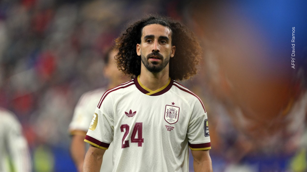 Marc Cucurella reveló por qué siempre jugaba con el cabello suelto