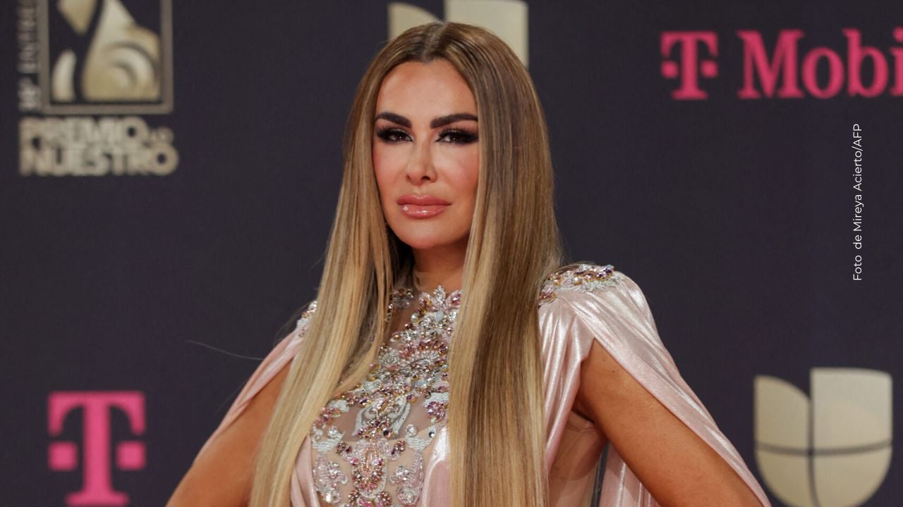 Ninel Conde se encuentra grabando un programa culinario en Colombia.