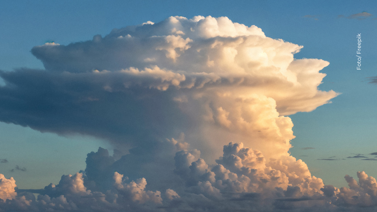 La extraña formación que apareció en el cielo de Japón.