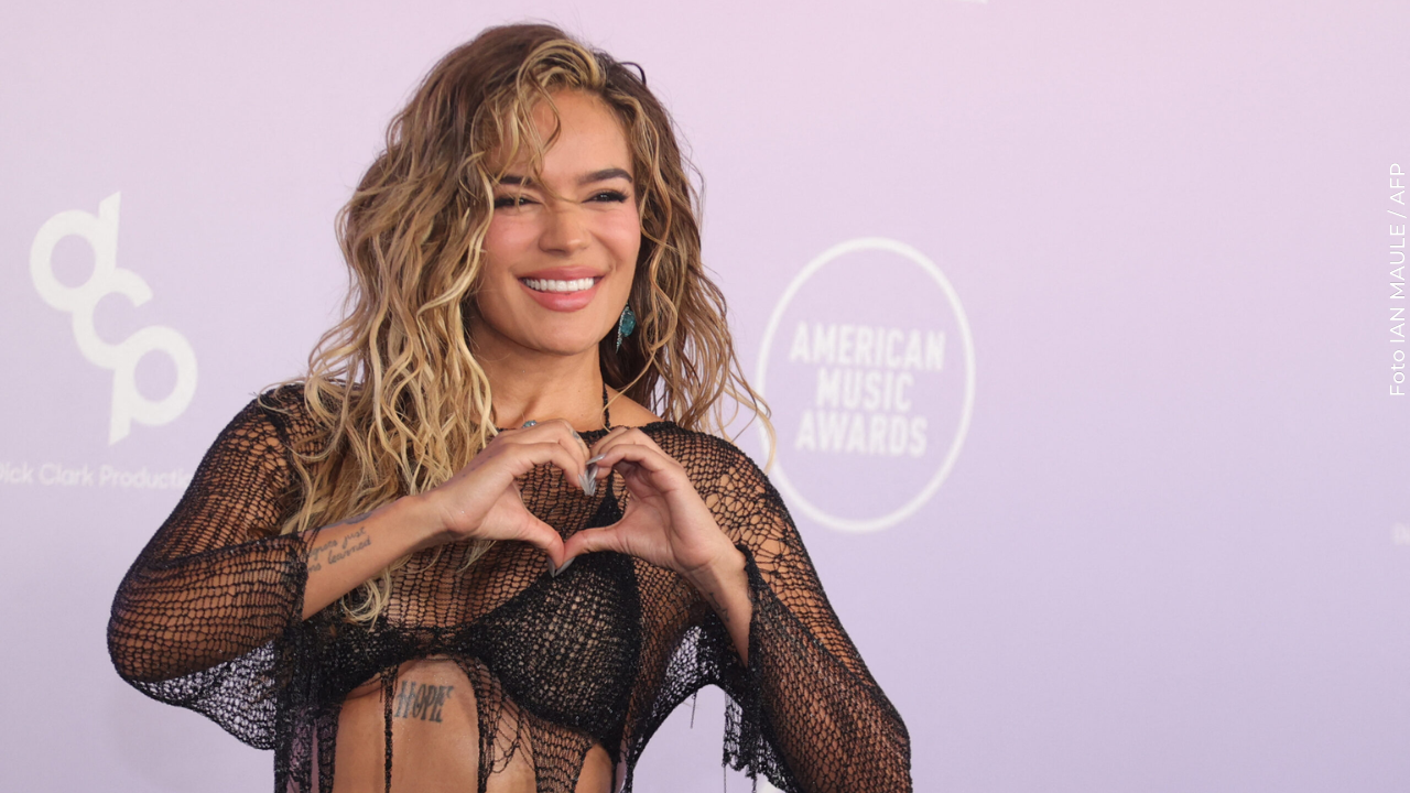 Karol G recibió críticas por la portada de su nuevo álbum: usuarios encontraron un gran parecido