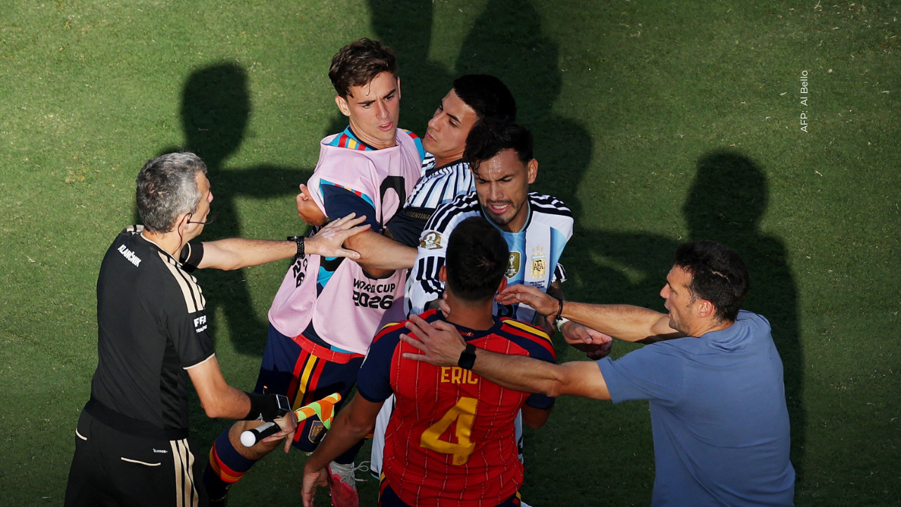 Así reapareció Leandro Paredes en redes tras ser sancionado por un altercado en la final del Mundial