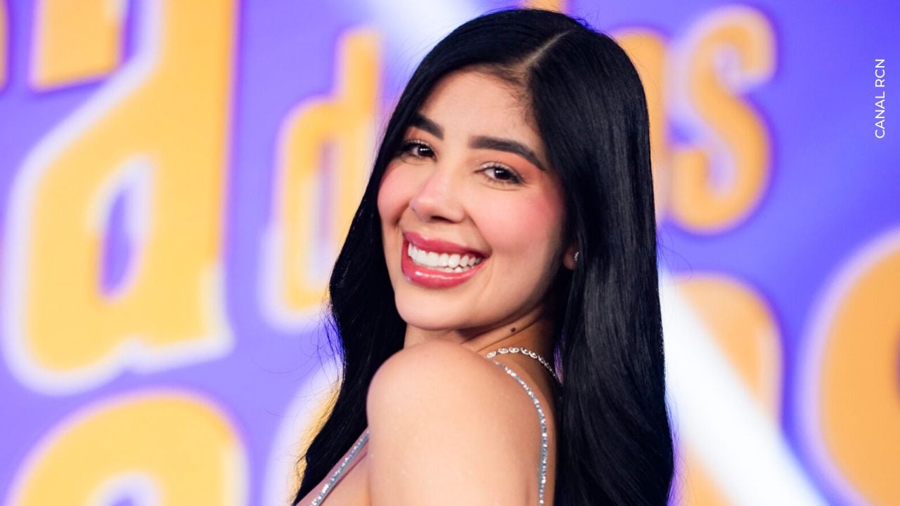 Mariana Zapata cambia de look
