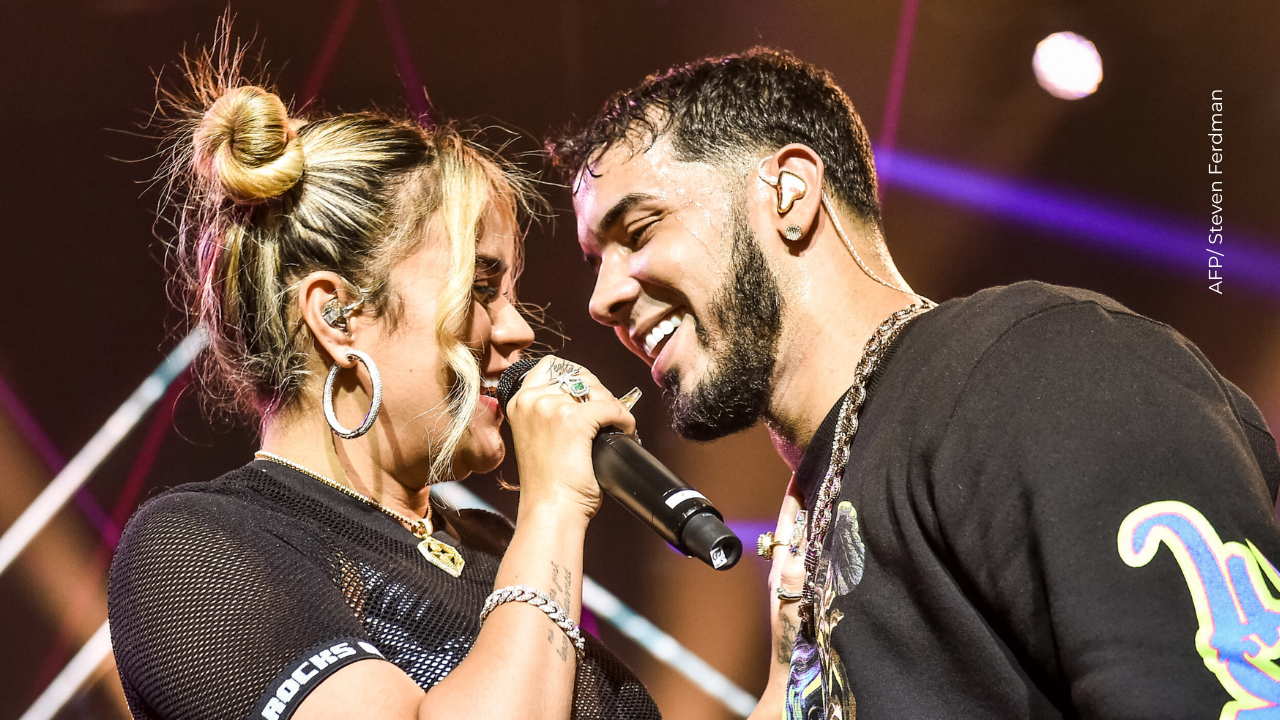Karol G apareció en una publicación de Anuel AA