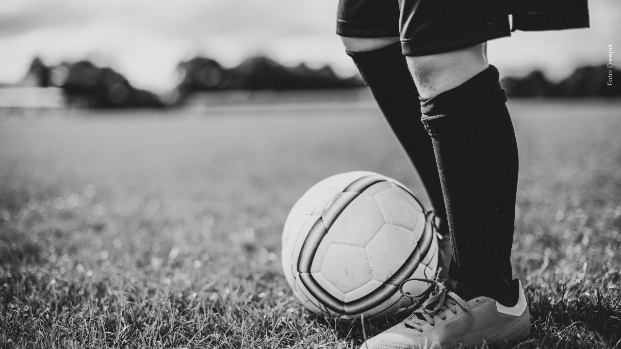 Duelo en el fútbol: falleció reconocida figura en medio de un crítico hecho: ¿quién?