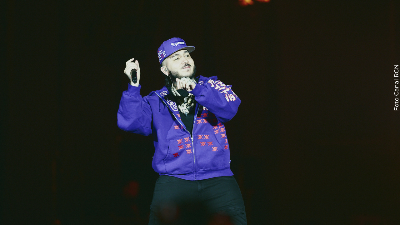 Kris R no se quedó callado tras ser llamado “mediocre” por sus canciones