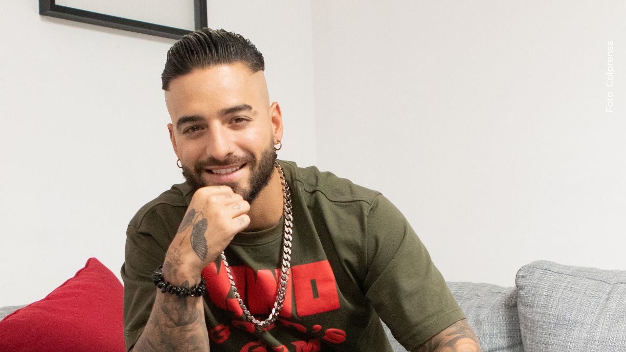 Maluma sorprendió al aparecer con nuevo look