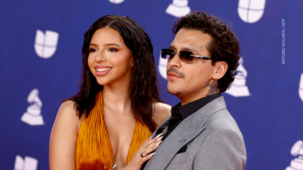 ¿Cómo iba vestida Ángela Aguilar en los Premios Juventud?