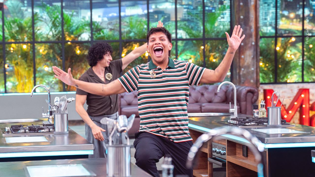 Emiro Navarro obtuvo su primer pin de inmunidad en la cocina de MasterChef: ¿cómo reaccionó?