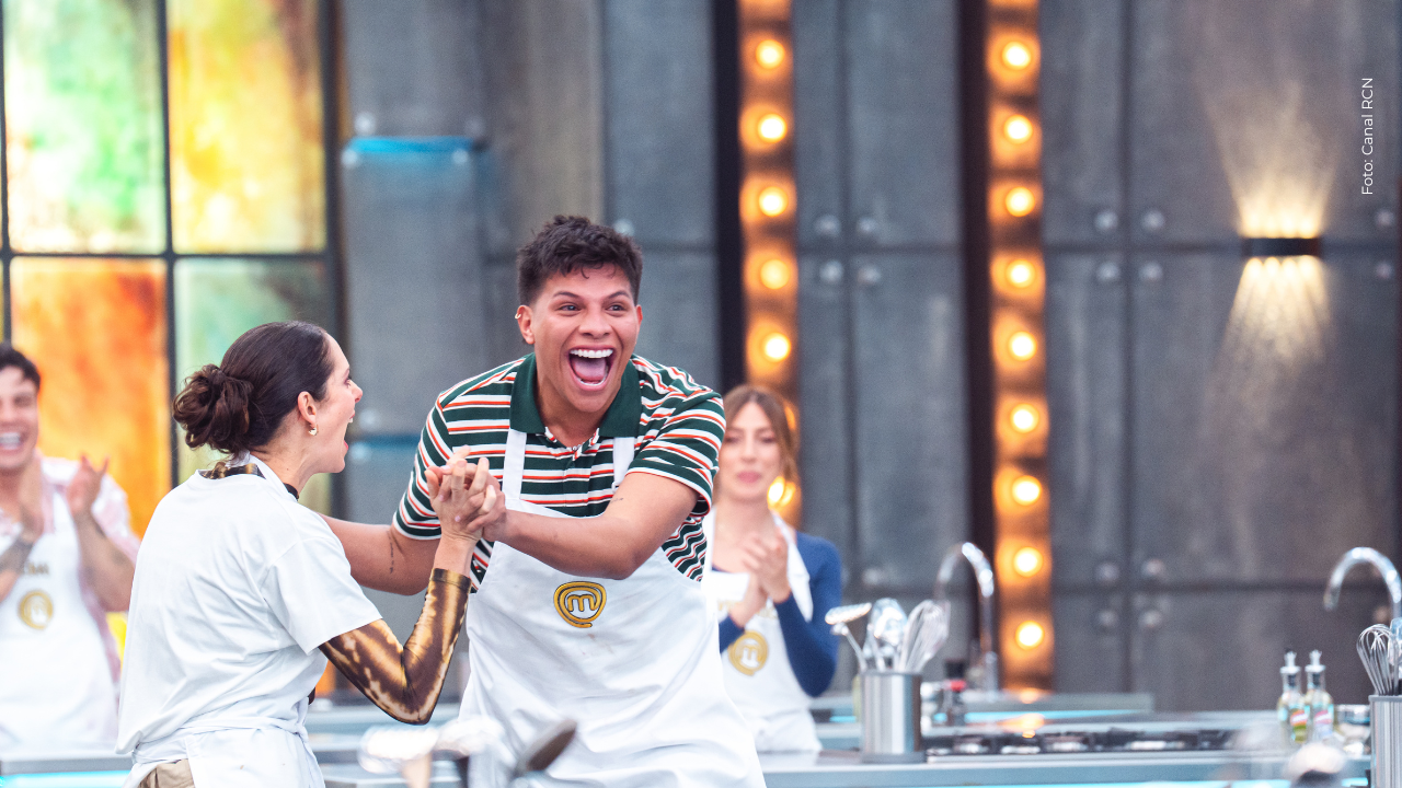 Emiro Navarro obtuvo su primer pin de inmunidad en la cocina de MasterChef: ¿cómo reaccionó?