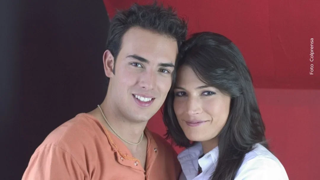 kathy sanez esta enfocada en su proyecto con sebastian martinez