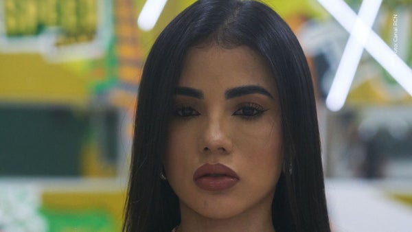 Karina García preocupó al revelar las molestias que experimentó tras la dedicatoria de Kris R Karina García preocupó al revelar las molestias que experimentó tras la dedicatoria de Kris R