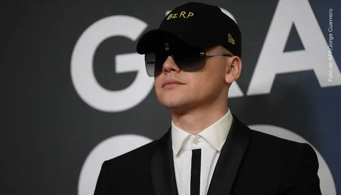Video | Así luce Bizarrap sin gorra y sin lentes. (Foto AFP/Jorge Guerrero). Video | Así luce Bizarrap sin gorra y sin lentes