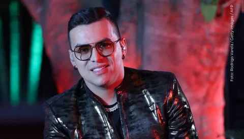 Yeison Jiménez regalará 1000 becas universitarias